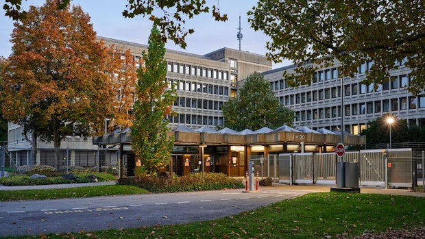 洋書 Ubermittlung Nachrichtendienstlicher Niggli / Wiprächtiger | Strafrecht | 4. Auflage | 2019