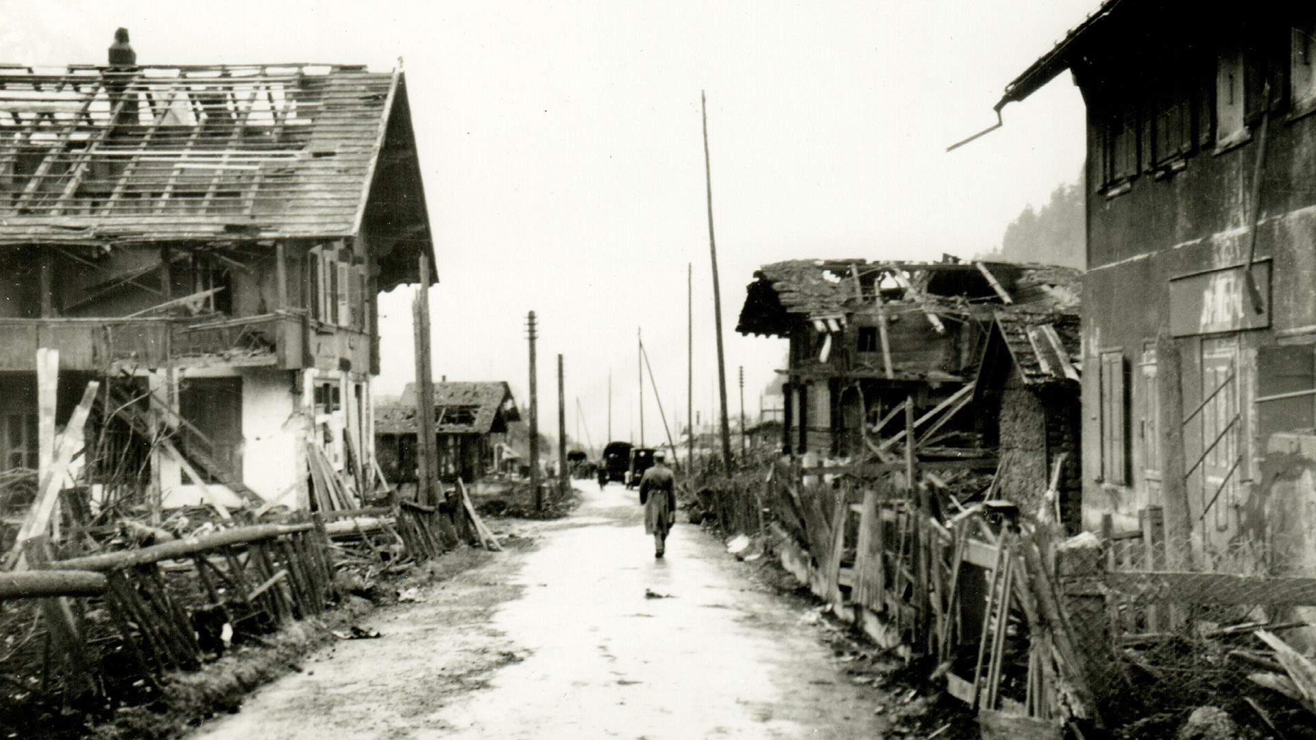 Strasse in Mitholz nach der Explosion 1947