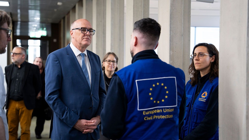 Brand in Crans-Montana: Bundesrat Pfister besucht die Nationale Alarmzentrale im BABS