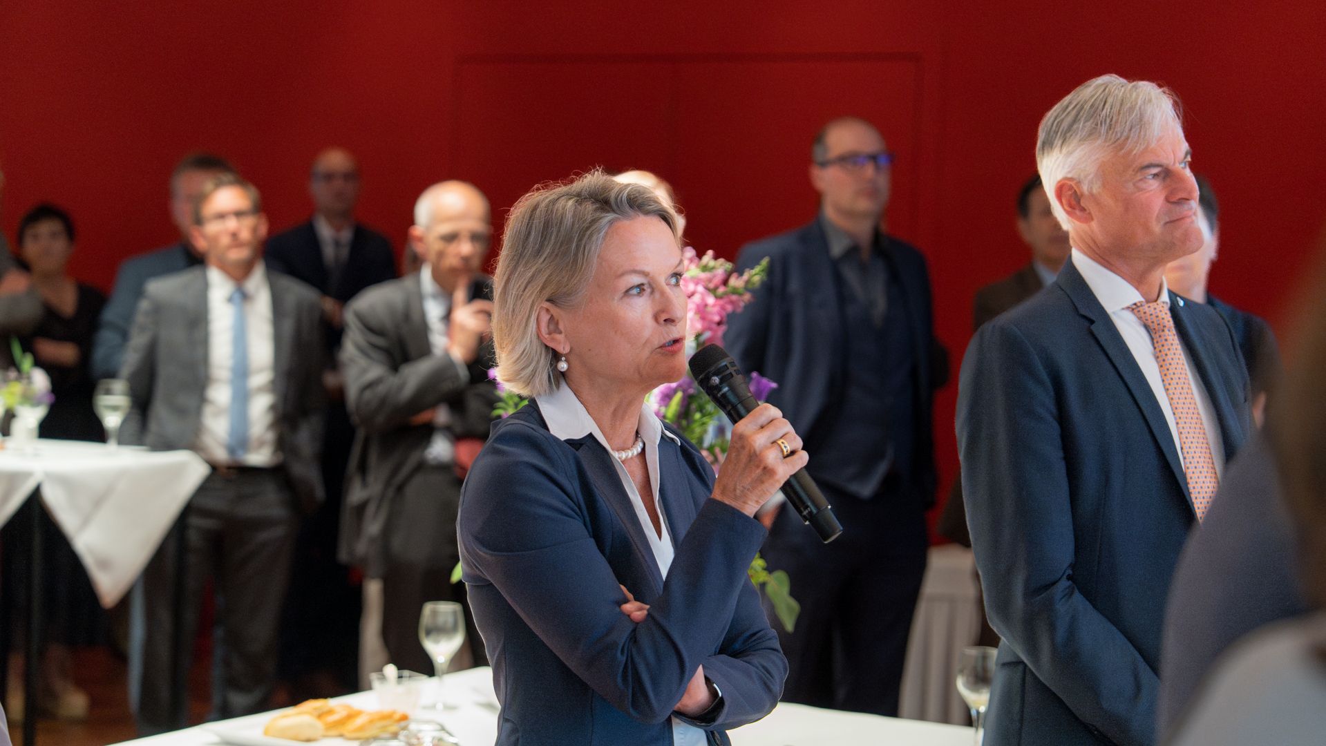 … Andrea Gmür-Schönenberger (Mitte) …