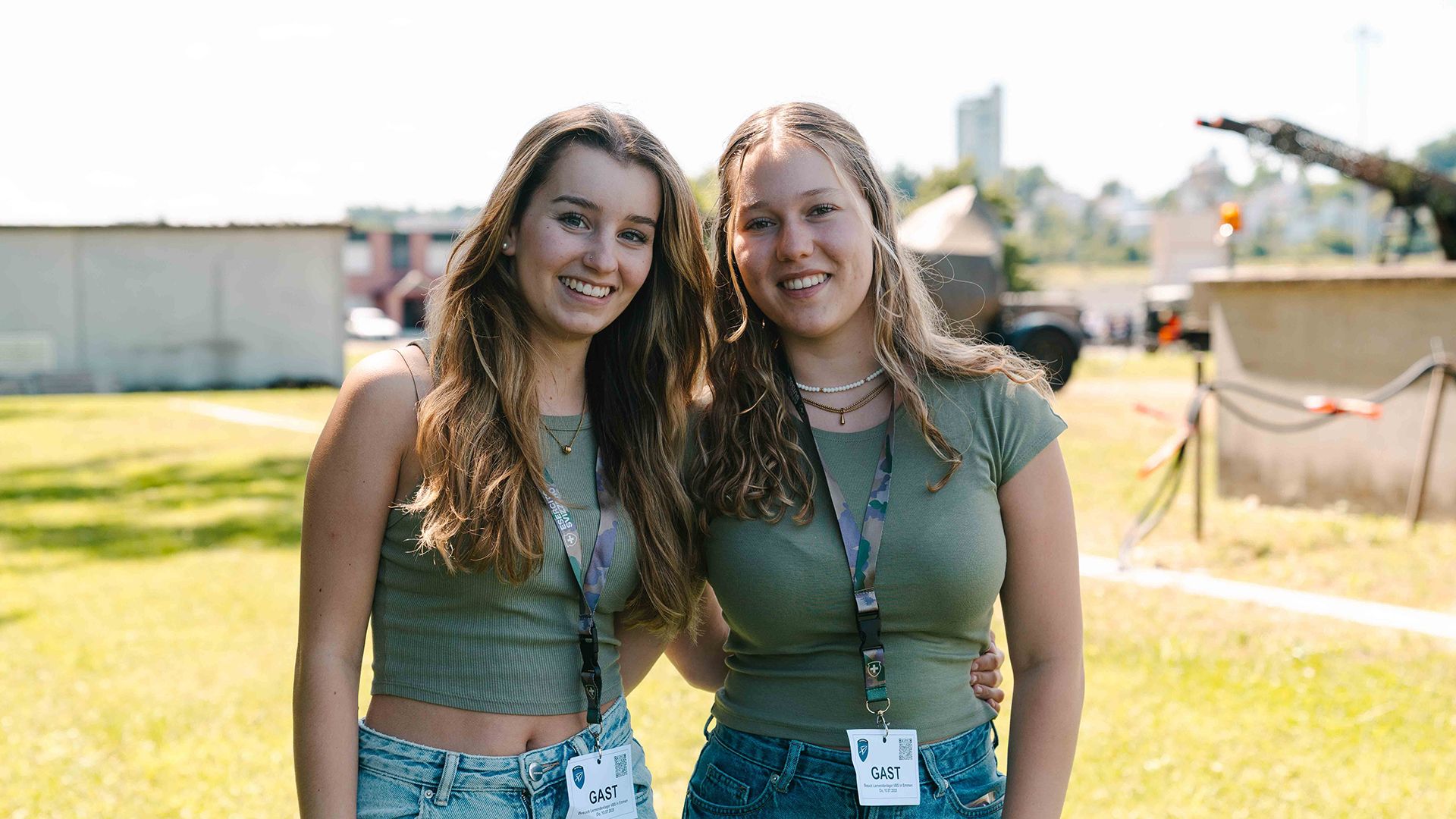 Amelie Pieren und Noelle Bachmann