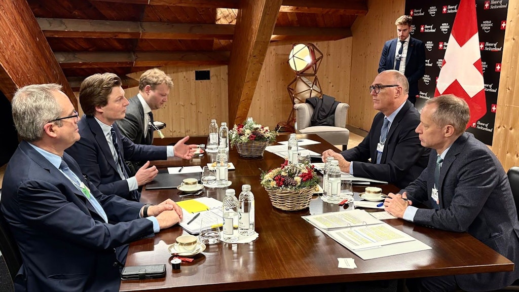 Die Delegationen mit dem niederländischen Verteidigungsminister Ruben Brekelmans und Bundesrat Martin Pfister
