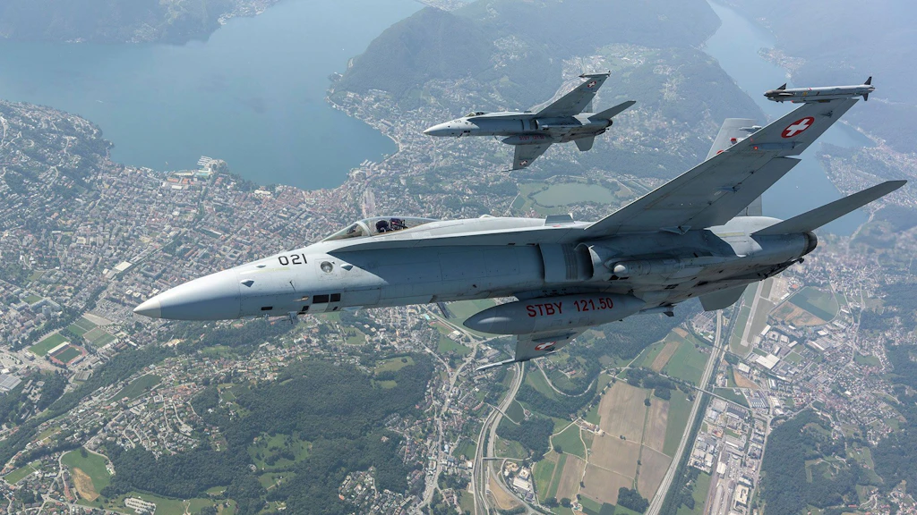 F/A-18 über Lugano