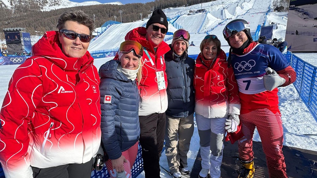 Sandra Felix, Julie Zogg, Martin Pfister, Ladina Jenny, Ruth Metzler und Dario Caviezel