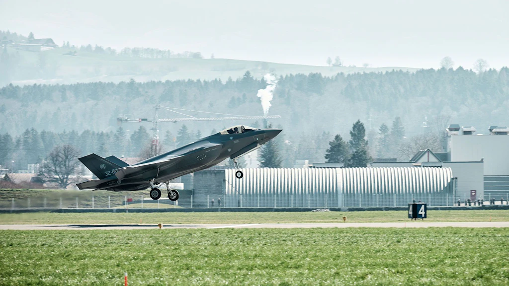 F-35A beim Start auf dem Militärflugplatz Emmen